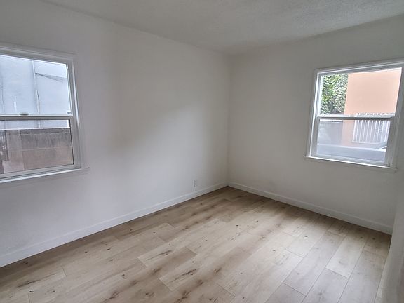3rd image of 6142 Palm Ave #F
