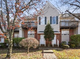 3 Castle Dr, Berkeley Heights, NJ 07922