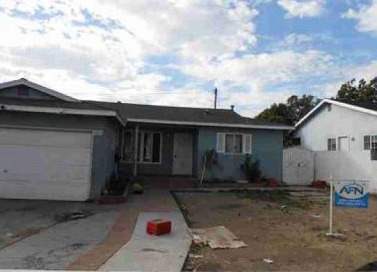 1st image of 426 S Rosewood Ave