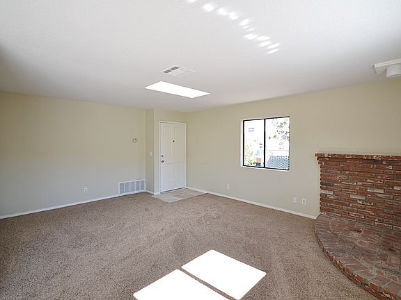 2nd image of 42712 Coolcrest Dr