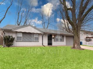 8328 E 41st Pl, Indianapolis, IN 46226