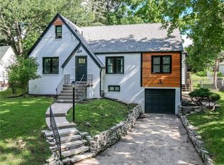 4052 Wallace Ln, Des Moines, IA 50310