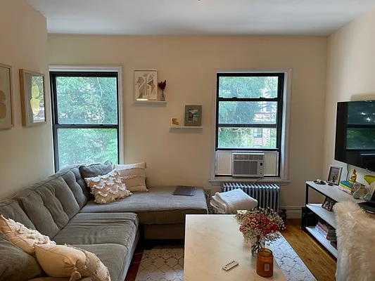 Rented by Corcoran | media 17