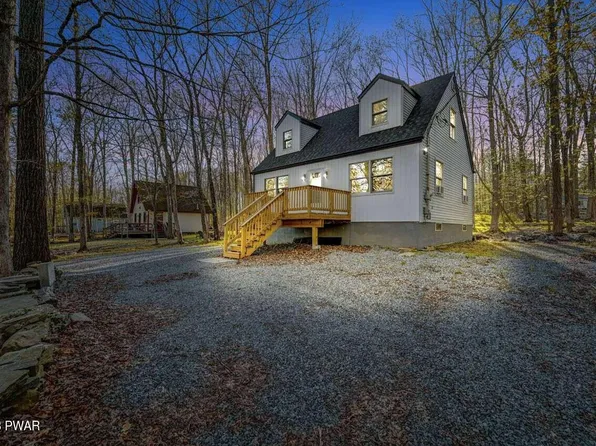 261 Upper Independence Dr, Lackawaxen, PA 18435