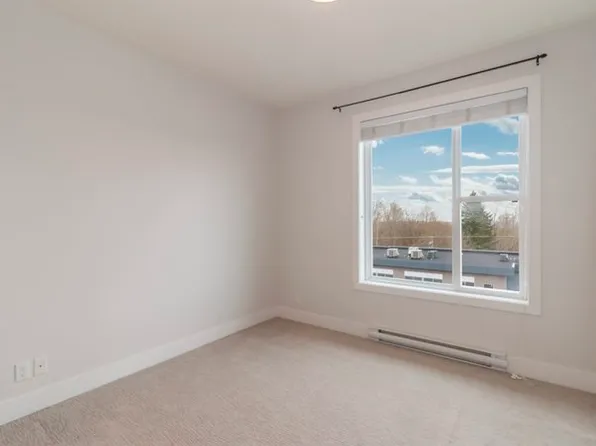 15956 86a Ave #1A, Surrey, BC V4N 6N8