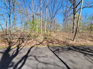 Newburgh Dr, Bella vista, AR 72715
