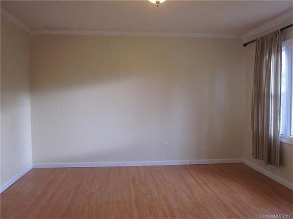 5th image of 104 Farmington Dr