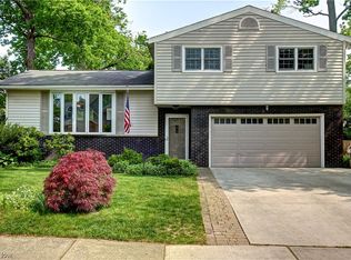 27012 Osborn Rd, Bay Village, OH 44140