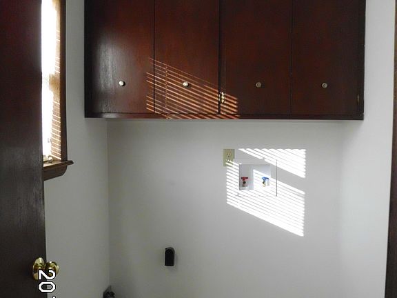 Family size laundry room