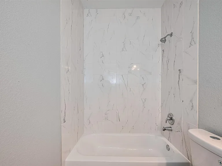 7981 Saint Louis St — Photo 32