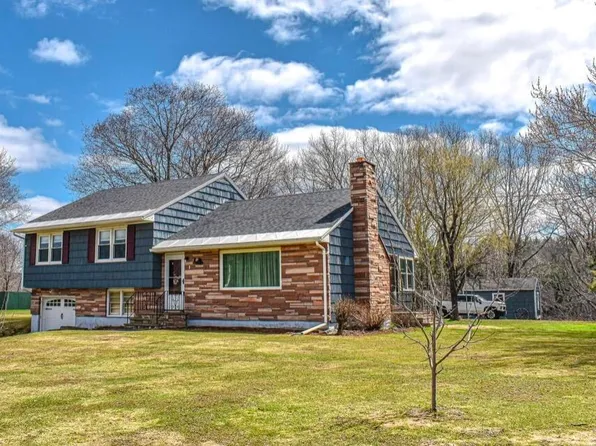 109 Water Street, Guilford, ME 04443