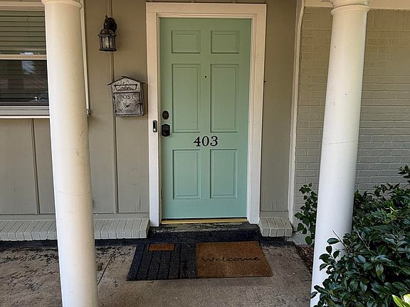 5th image of 403 Ferndale Ave