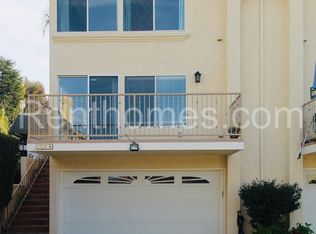 2528D Navarra Dr, Carlsbad, CA 92009