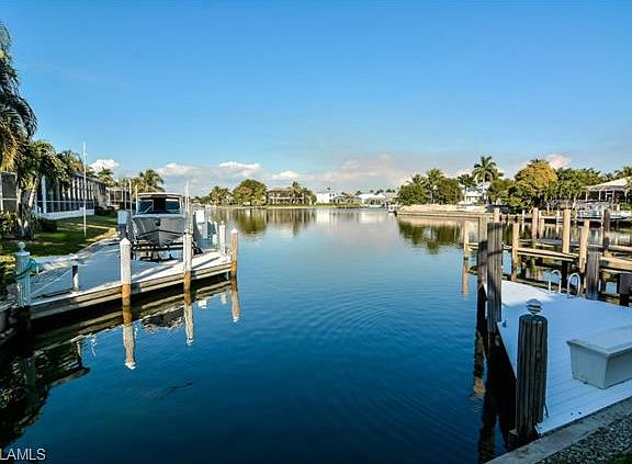 2nd image of 5 Gulfport Ct