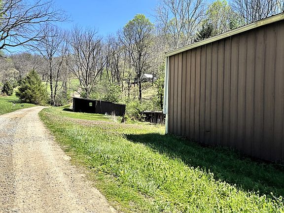 5th image of 166 Seymour Rd