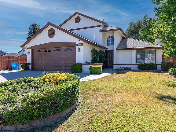 3rd image of 13364 Camellia Dr