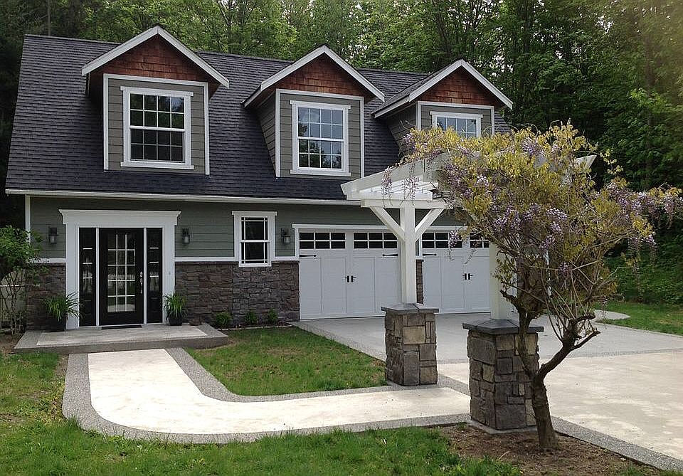1st image of 2119 S Camano Dr