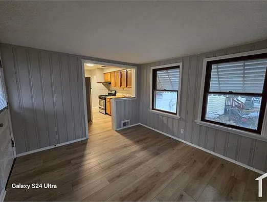 7724 Monroe Dr — Photo 2