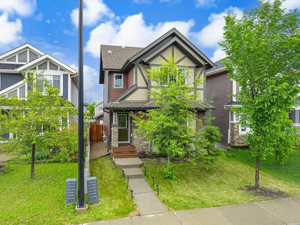 9039 219th St NW, Edmonton, AB T5T 6Z8