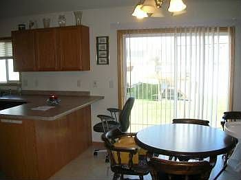 4th image of 426 11th Ave NE