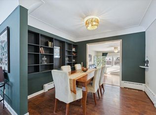 921 Holmes St S, Shakopee, MN 55379