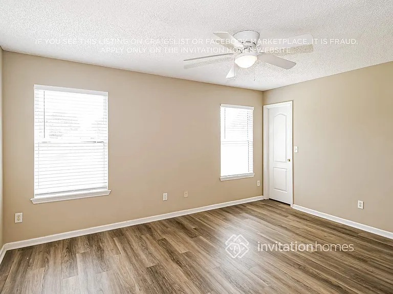 6886 Wall Springs Dr — Photo 8