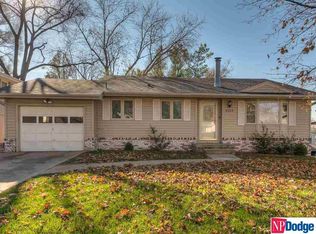5009 Aspen Dr, Omaha, NE 68157