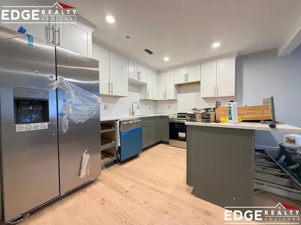 110 Coolidge Hl #4, Watertown, MA 02472