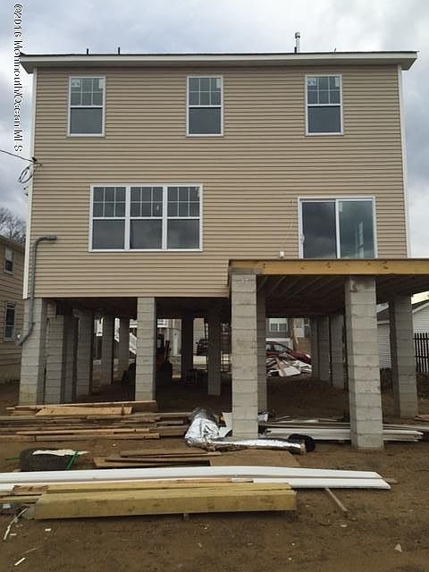 1st image of 111 Brainard Ave