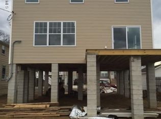 111 Brainard Ave, Port Monmouth, NJ 07758