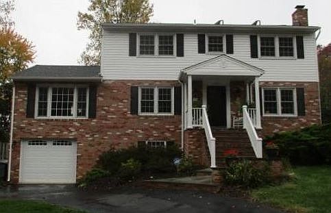 1st image of 406 Holloway Ct NE