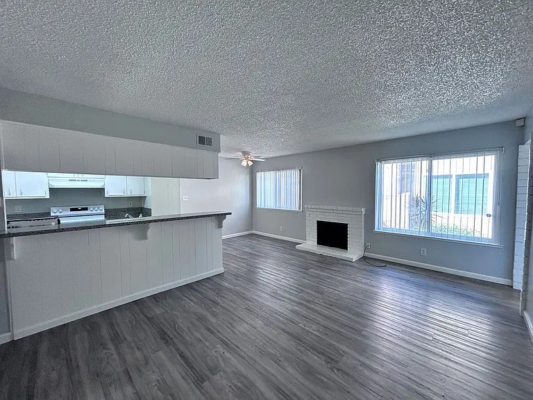 2915 Norcade Cir — Photo 2