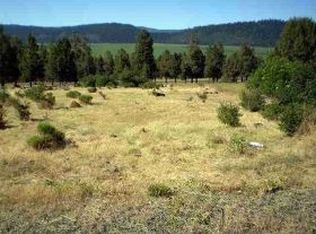 460 Pine Tree Dr, Williams, OR 97544