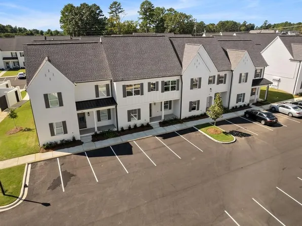 636 Cottage Grove Cir, Oxford, MS 38655