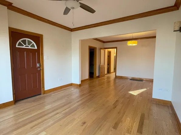 2819 N Marmora Ave #101, Chicago, IL 60634