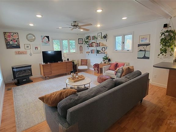 5th image of 410 Poplar Hill Drive