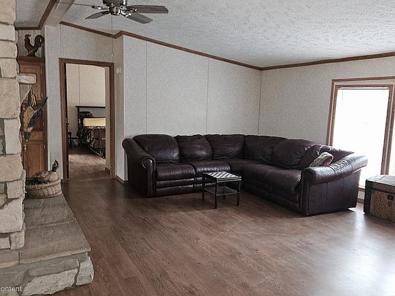 4th image of W1688 County Rd E