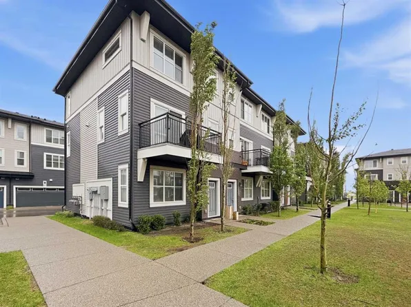 72 S Cornerstone Mnr NE #322, Calgary, AB T3N 1S4