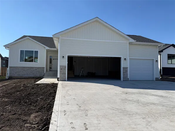 870 11th St, Waukee, IA 50263