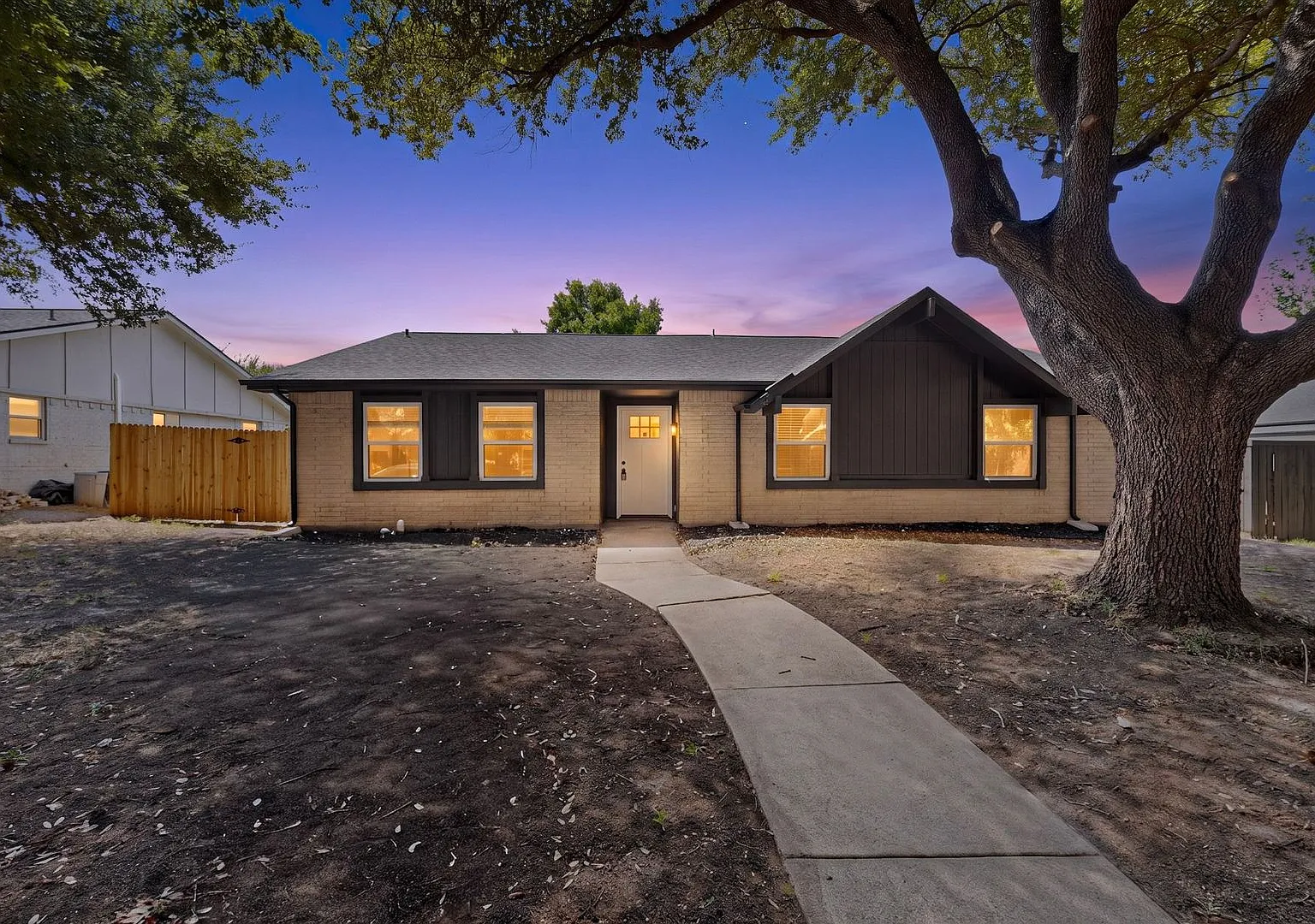 Renovated Gem In Plano Ready For Move-In — Photo 1
