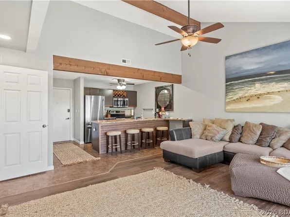 108 Robinwood Dr Unit 3D, Lake Ozark, MO 65049