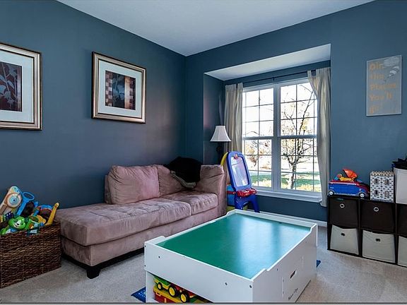 3rd image of 8434 Chesapeake Dr