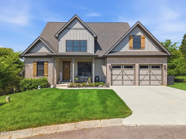 2200 Misty Mountain Cir, Knoxville, TN 37932