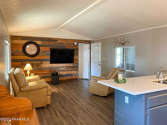 5th image of 6284 N Wildhorse Dr