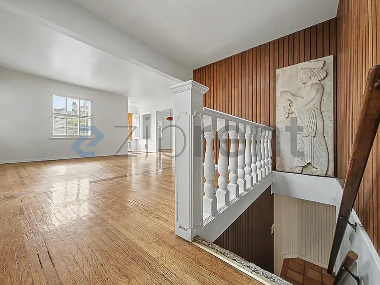 2504 Palm Ave — Photo 17