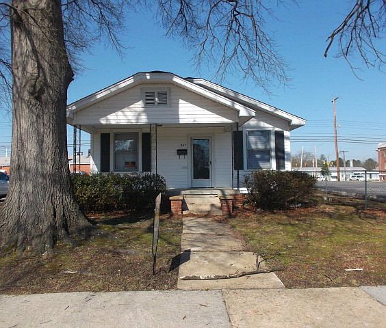1st image of 907 Hamilton St