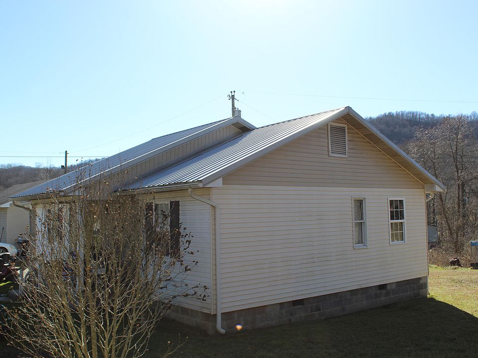 162 W Parker Ln, Middlesboro, KY 40965 MLS 23001372 Zillow