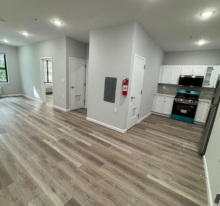 1st image of 445 Summer St #5