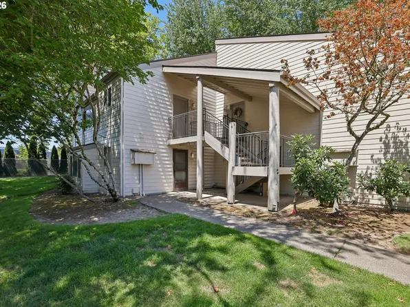 10141 SW Trapper Ter, Beaverton, OR 97008