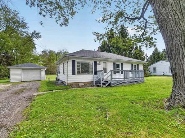 15370 Ackerson Dr, Battle Creek, MI 49014